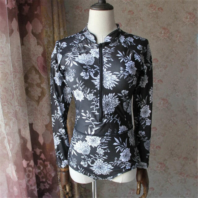 Long Sleeves Rash Guard Women Surf Swimwear Floral One Piece Swimsuit For Diving UV Swimming.