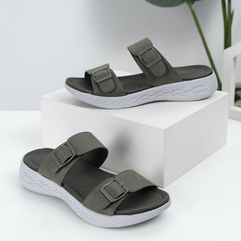 Thick-Soled Women's Caligae Beach Shoes.