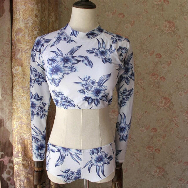 Long Sleeves Rash Guard Women Surf Swimwear Floral One Piece Swimsuit For Diving UV Swimming.