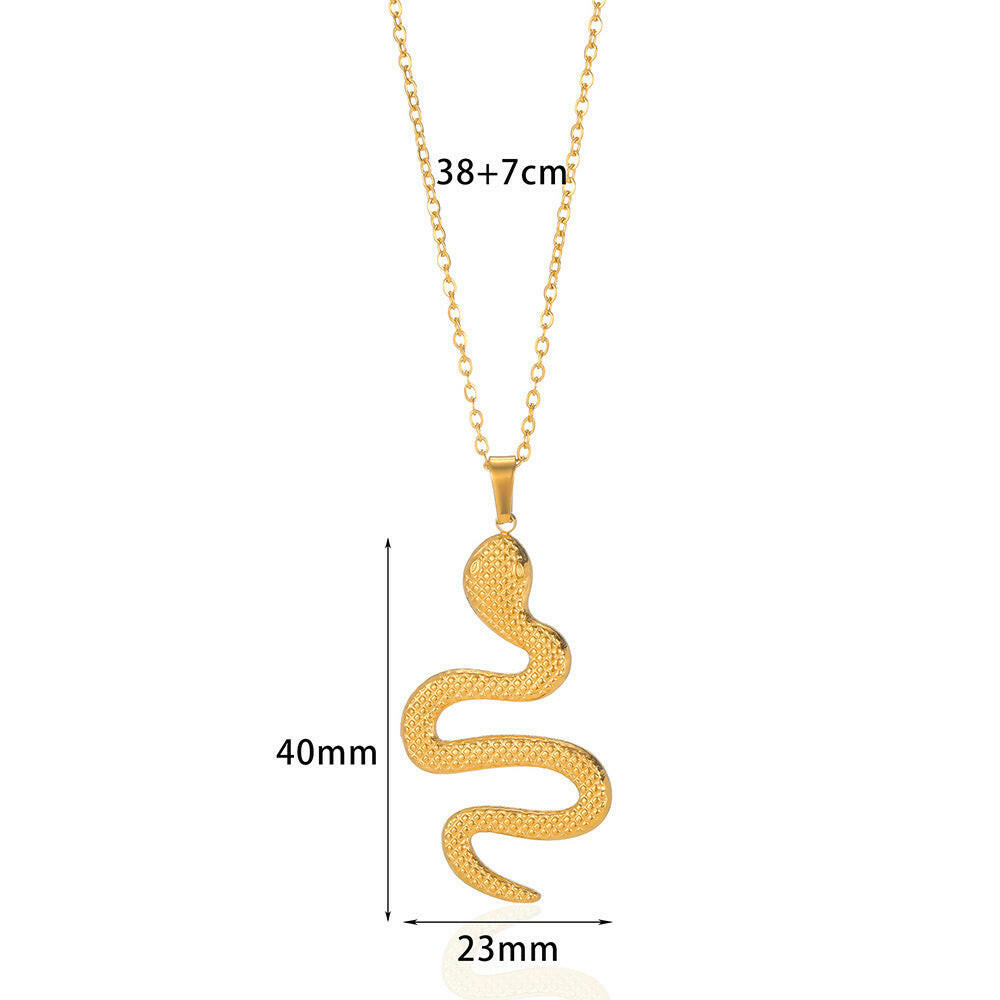 Spirit Snake Pendant – Retro Personalized Necklace for Women.