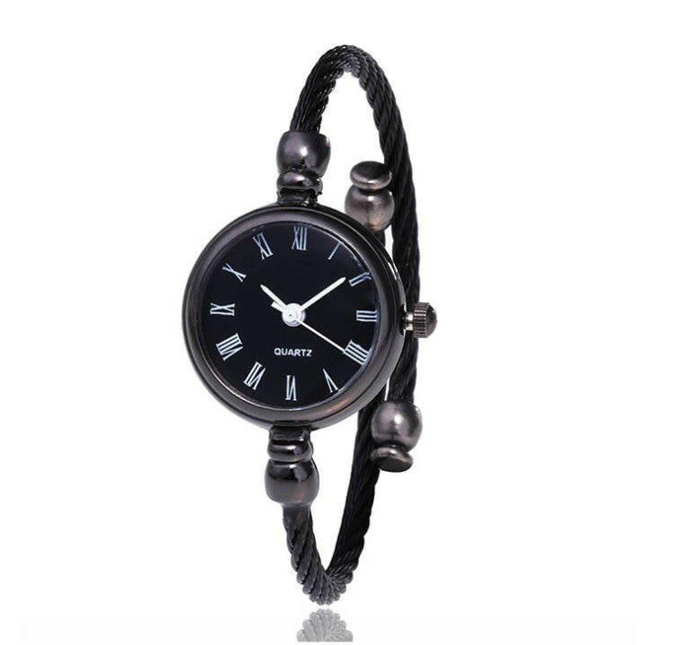 Women's Bracelet-Style Fashion Quartz Watch.