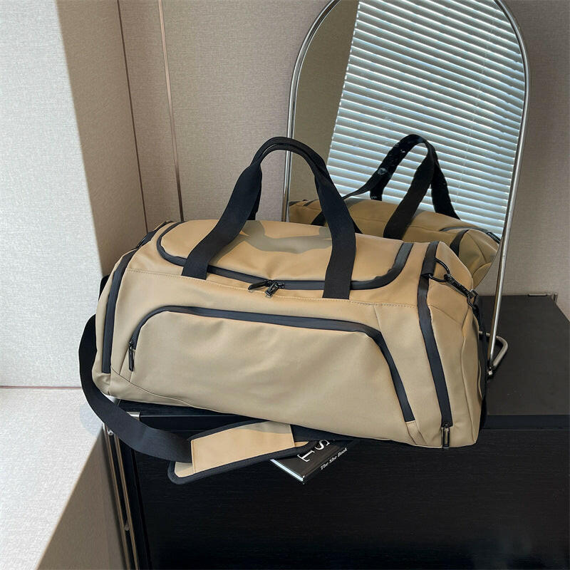 Waterproof oxford travel bag.