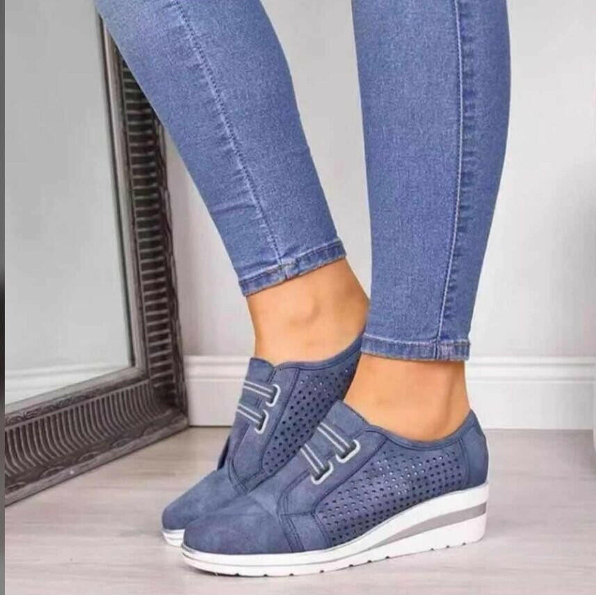 Women’s Comfy Platform Shoes.