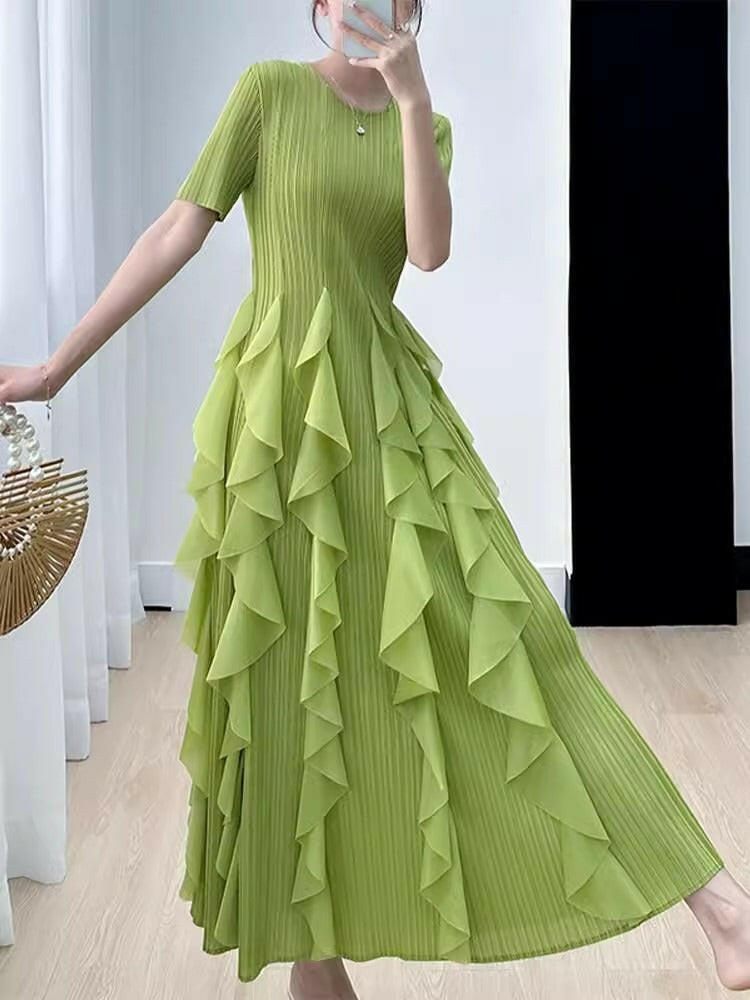 Elegant Dress for Women  New Indie Design High-End Temperament Round Neck Short Sleeve Pleated Dresses Women.