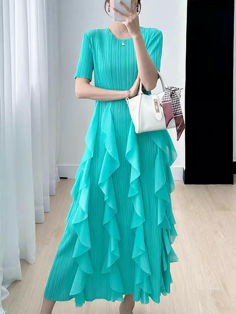 Elegant Dress for Women  New Indie Design High-End Temperament Round Neck Short Sleeve Pleated Dresses Women.