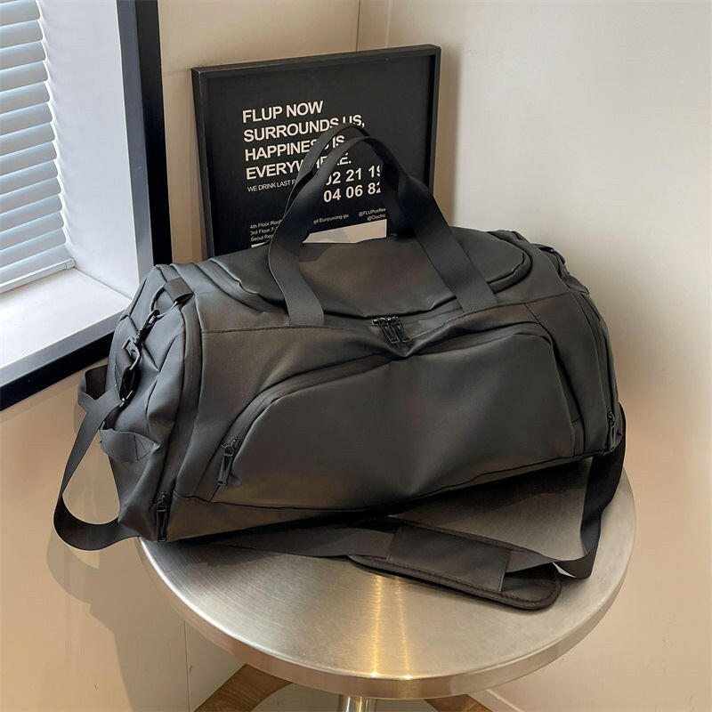 Waterproof oxford travel bag.