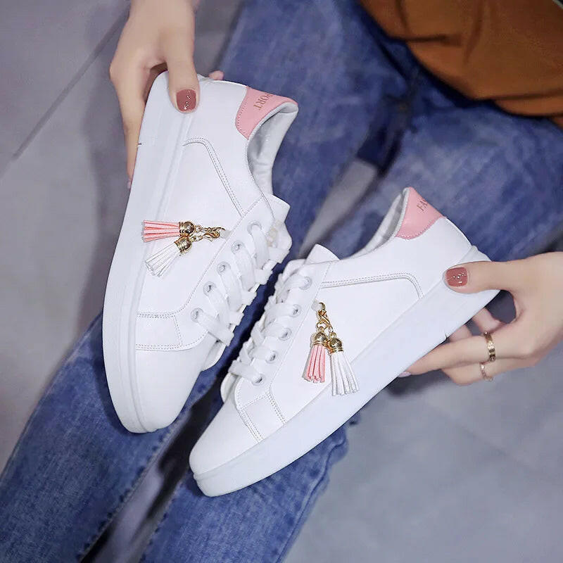 Women Sneaker Breathable Students Casual Shoes Sports for Girl Flat Mesh White Shoes.